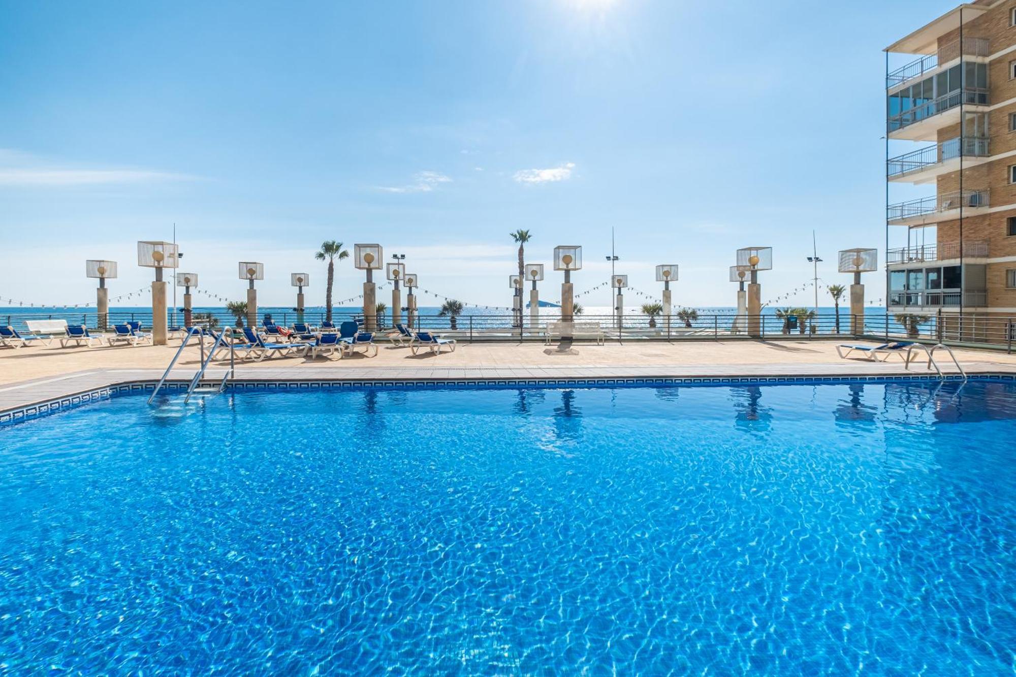 Santa Margarita Deluxe 14-D Levante Beach เบนิดอร์ม ภายนอก รูปภาพ